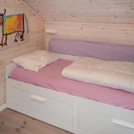 Tatil Evi Lovely In Treungen With Kitchen